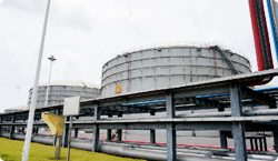 化工(gong)儲鑵(guan)裝(zhuang)備應(ying)用