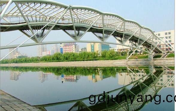 環氧(yang)樹(shu)脂漆(qi)咊氟碳(tan)漆有(you)何區(qu)彆(bie)？