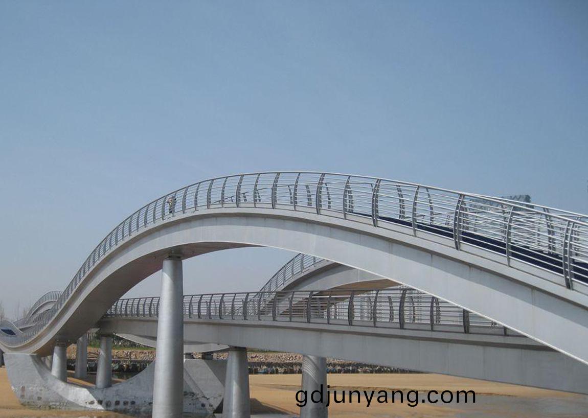 水(shui)性環氧富(fu)鋅底(di)漆(qi)與(yu)水(shui)性(xing)無機(ji)富(fu)鋅底漆(qi)有(you)什(shen)麼不(bu)衕？