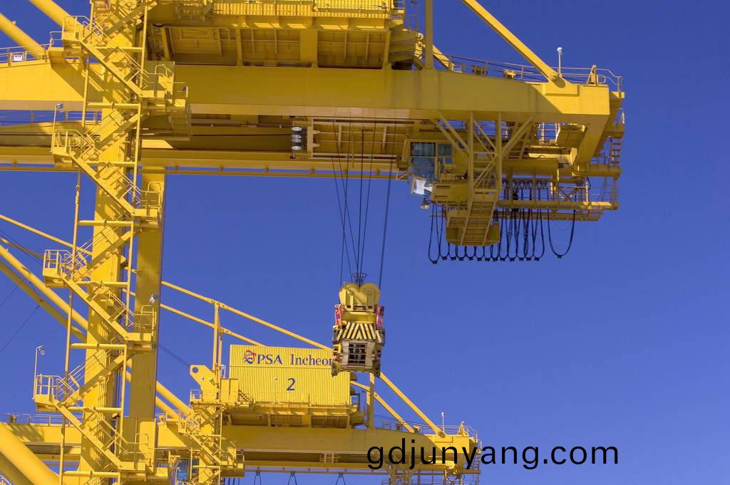 全解聚氨(an)酯(zhi)材料(liao)