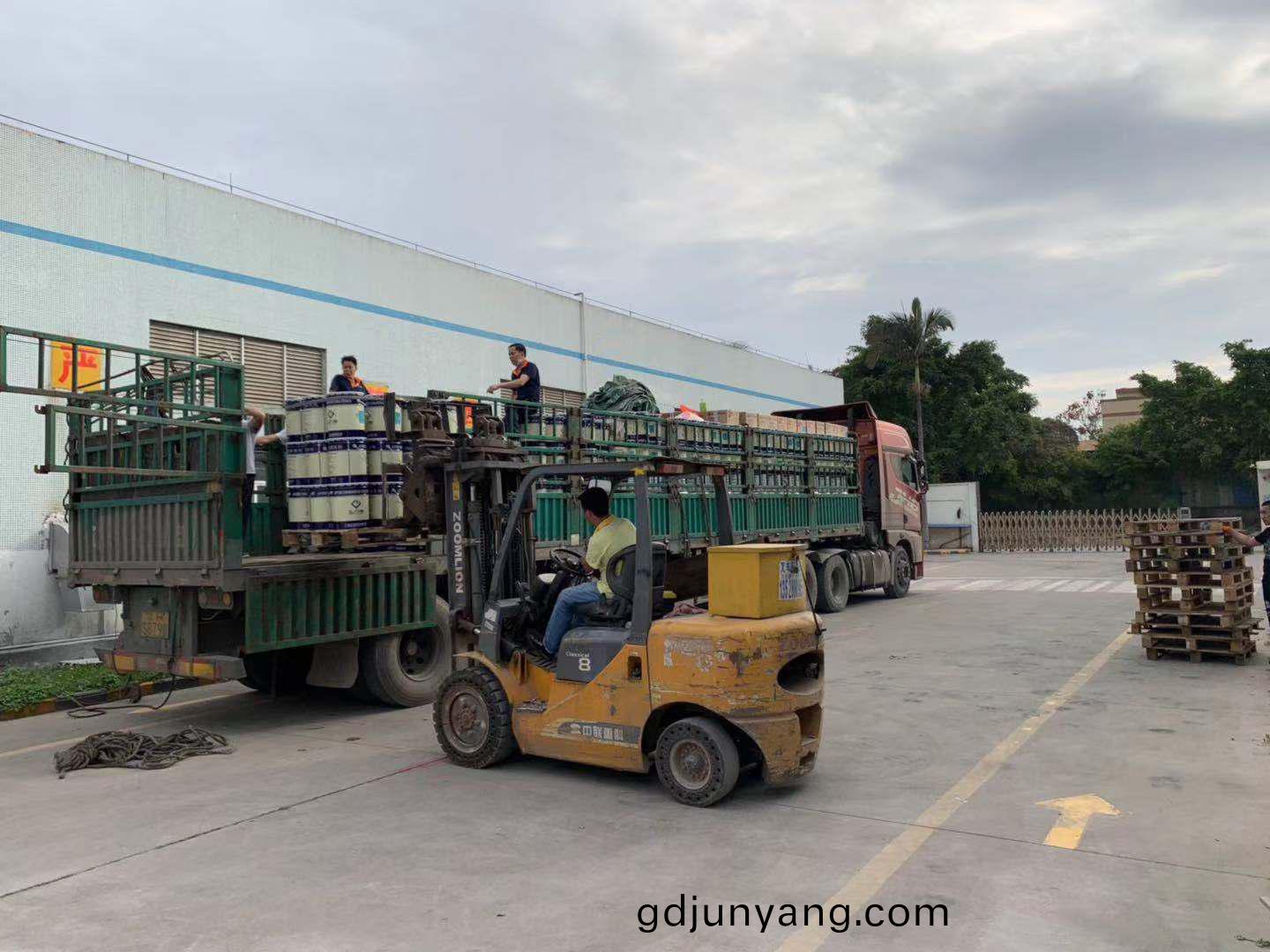 弘方：水性(xing)防(fang)腐塗(tu)料(liao)的(de)防腐(fu)性能(neng)