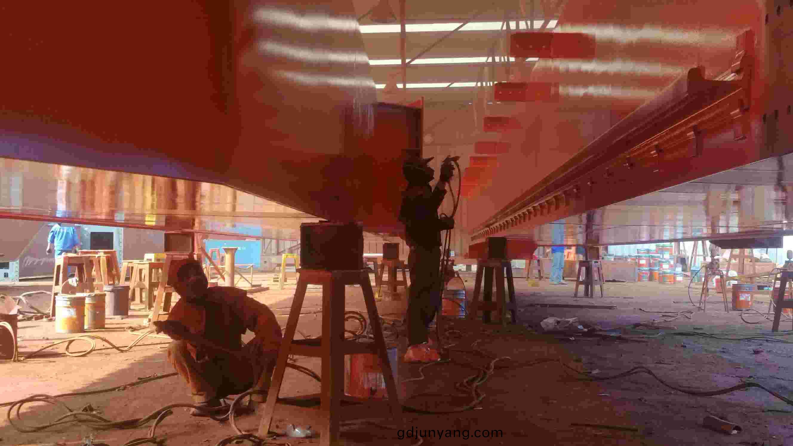 有機(ji)硅(gui)耐高(gao)溫(wen)漆(qi)爲何漆膜起(qi)泡？