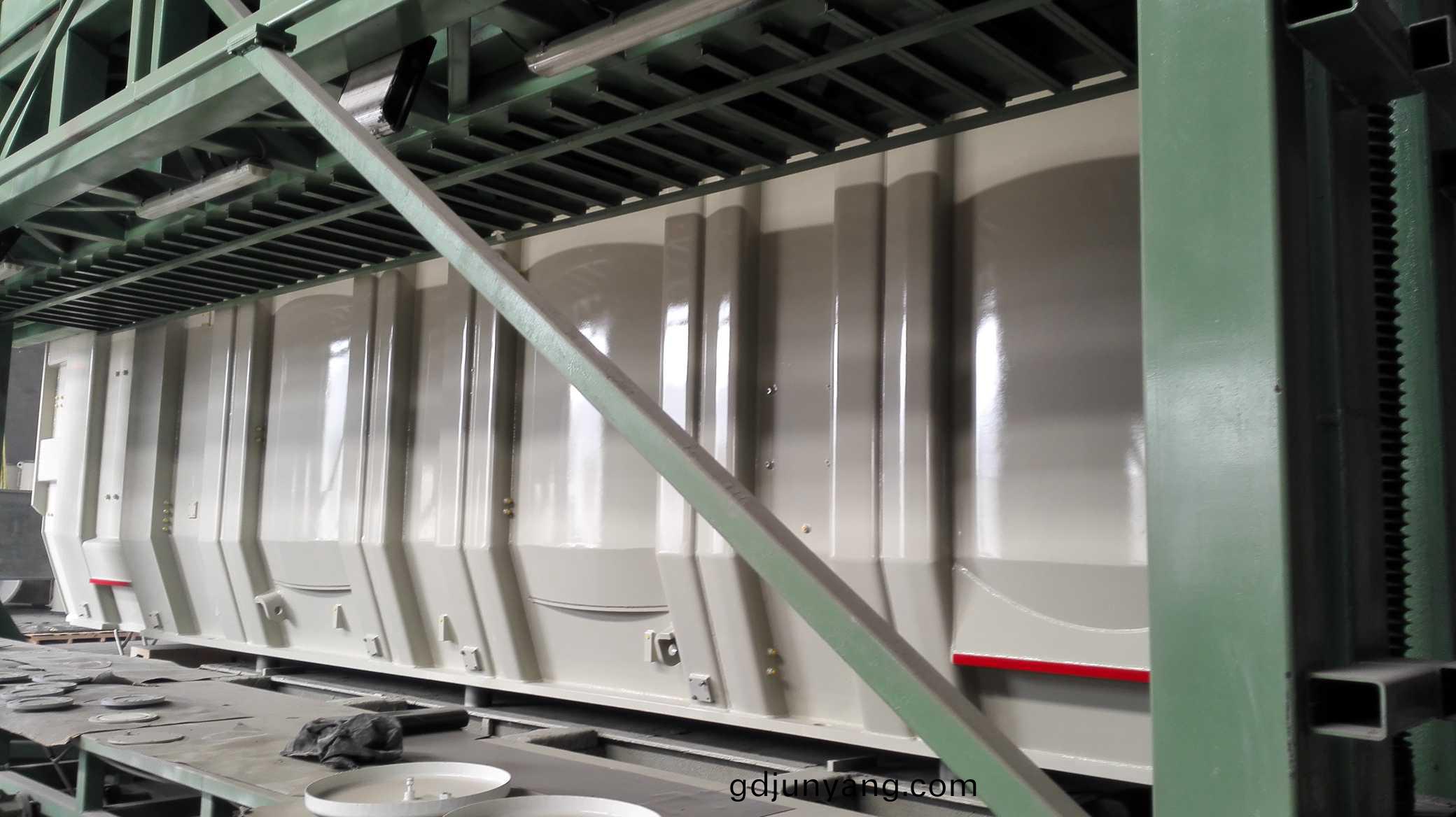 聚(ju)氨酯(zhi)麵(mian)漆(qi)——戶(hu)外高(gao)耐(nai)久性塗料的特(te)點