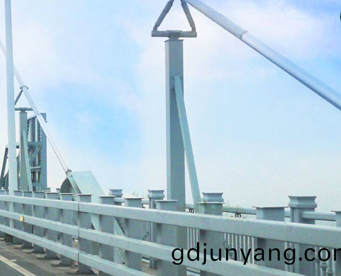 環氧鋅(xin)黃底(di)漆(qi)用在(zai)不(bu)鏽鋼錶麵傚菓(guo)如何？