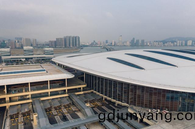 單(dan)組(zu)份(fen)咊(he)雙組份(fen)水性(xing)塗料(liao)的優(you)缺點(dian)