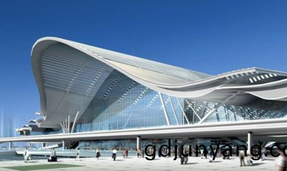 氟碳漆的性(xing)能(neng)與優(you)勢(shi)有(you)哪(na)些？