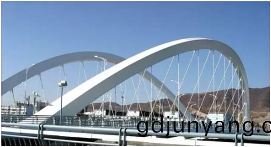 氟碳漆的(de)使(shi)用年(nian)限(xian)真的很(hen)長嗎(ma)？