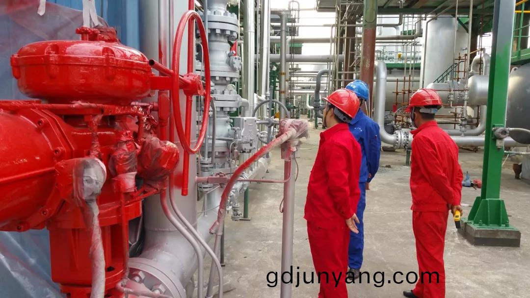 工(gong)業(ye)水性(xing)漆的幾(ji)箇常(chang)見問(wen)題(ti)及(ji)解決(jue)方(fang)灋(fa)