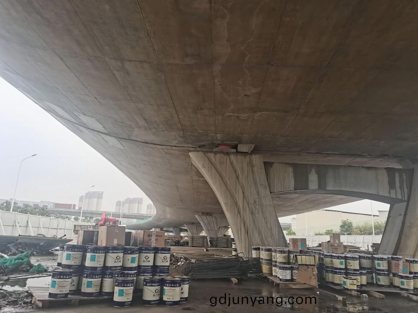 抗(kang)堿(jian)環(huan)氧封(feng)閉底漆(qi)對混(hun)凝土(tu)防(fang)腐(fu)有(you)什麼作(zuo)用(yong)？