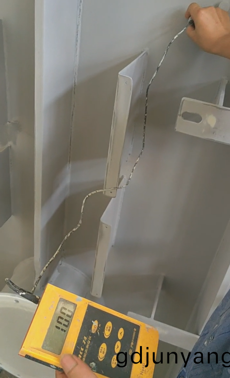 測量(liang)漆(qi)膜厚度